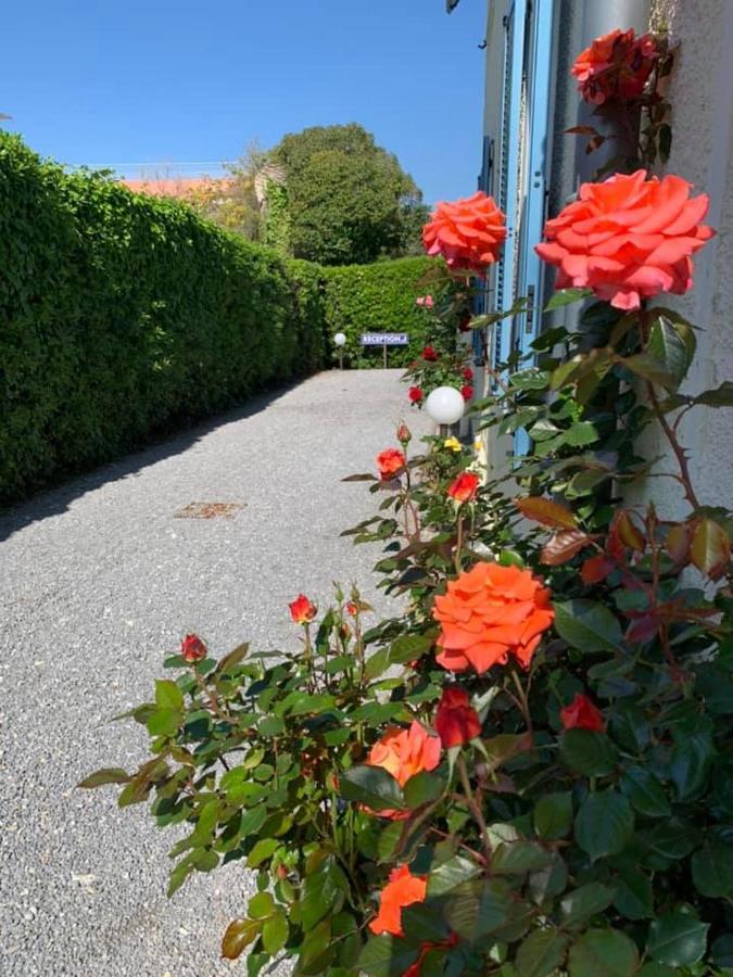 Hotel L'Etape Villeneuve-Loubet Buitenkant foto