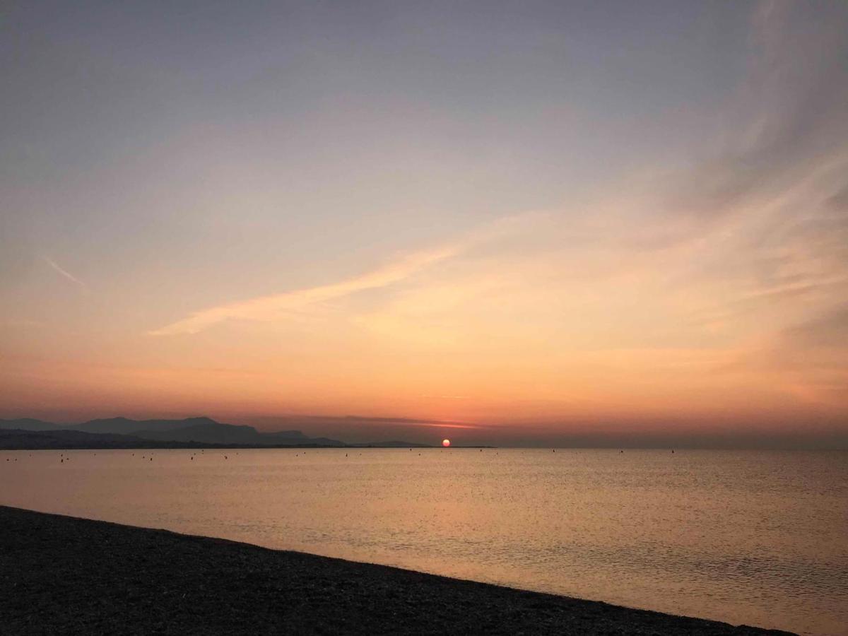 Hotel L'Etape Villeneuve-Loubet Buitenkant foto
